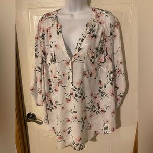 Torrid Harper Size 2 blouse touch of boho feminine flowy style floral print
